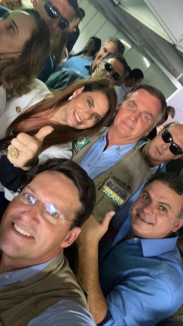 João e Kátia Bacelar articularam para incra entregar títulos de terras