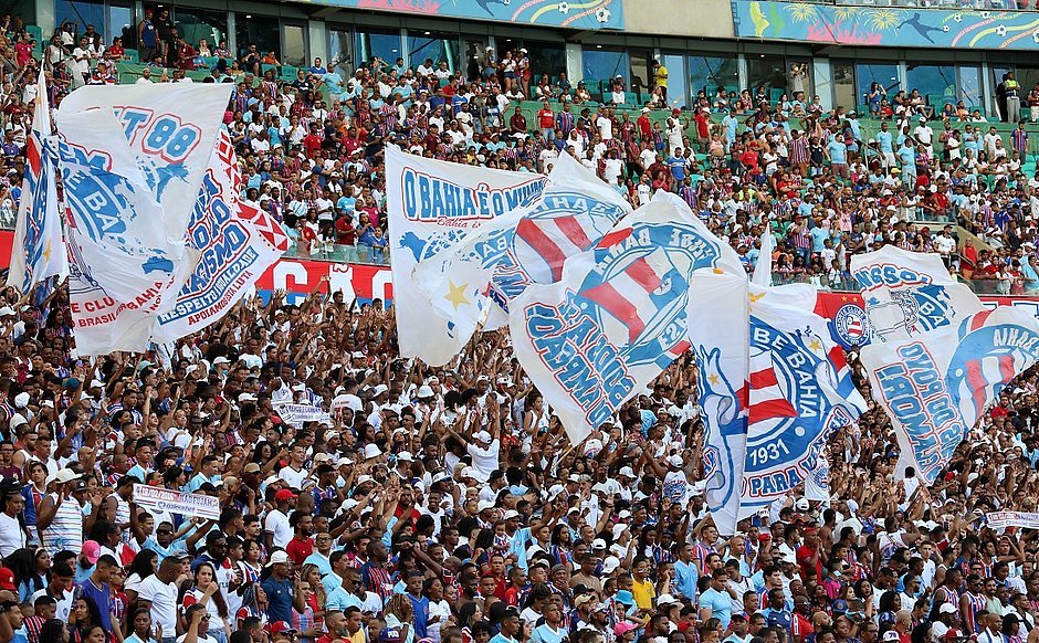 Torcida do Bahia é a que mais consome cerveja no Brasil, diz pesquisa