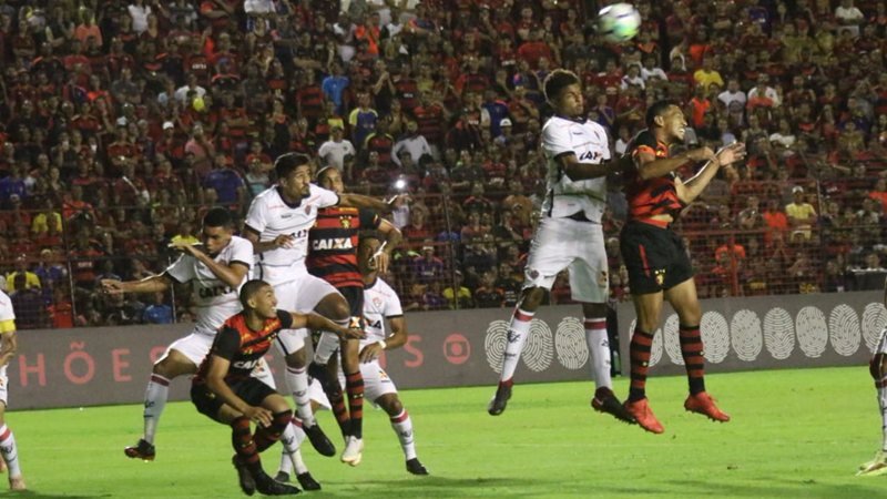 Futebol: Vitória enfrenta o Sport em novo jogo decisivo no G-4; confira as prováveis escalações