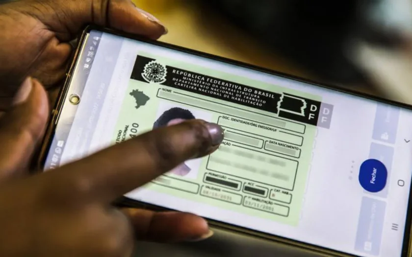 Nova lei melhora o acesso à CNH para pessoas de baixa renda e promove autonomia das mulheres