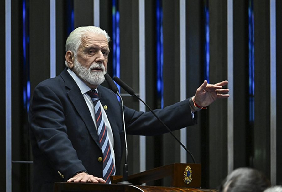 Tarifaço dos EUA: líder do governo no Senado descarta conversa entre Lula e Trump até 1º de agosto