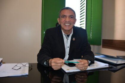 Polêmica em Vitória da Conquista: projeto de lei prevê mudanças na cobrança da taxa de iluminação pública