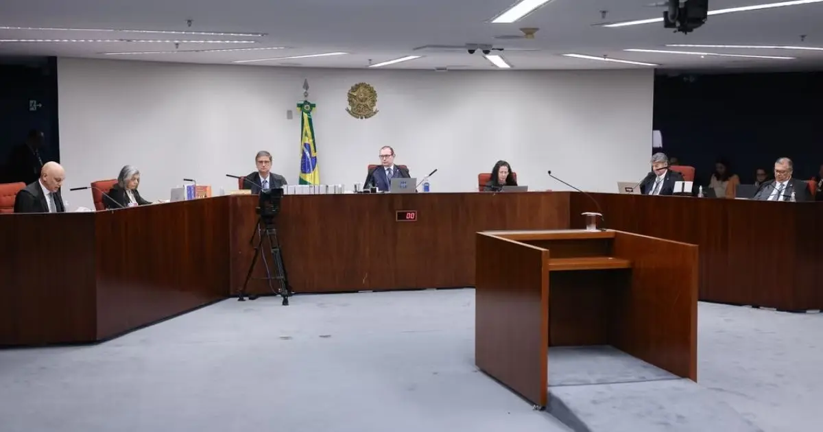 Julgamento da trama golpista é retomado com defesas de Heleno e Bolsonaro; veja próximos passos