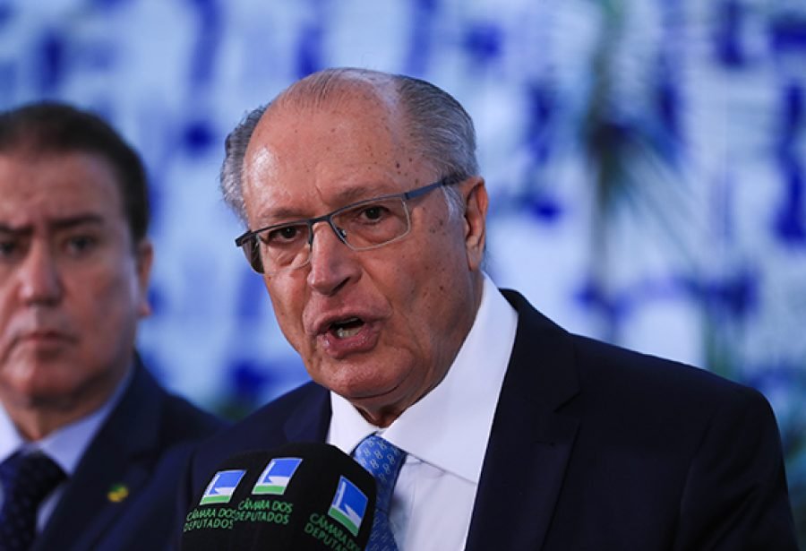 Alckmin diz que Lula pediu suspensão de tarifa de 40% a Trump e que Rubio não é problema