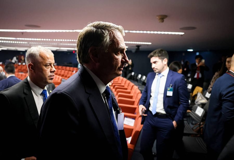 STF afirma que Bolsonaro liderou organização criminosa para tentar impedir posse de Lula