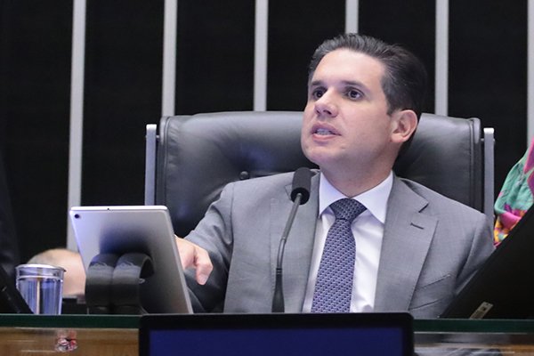 Motta rompe também com líder do PL, por WhatsApp: “Não conte mais comigo para nada”