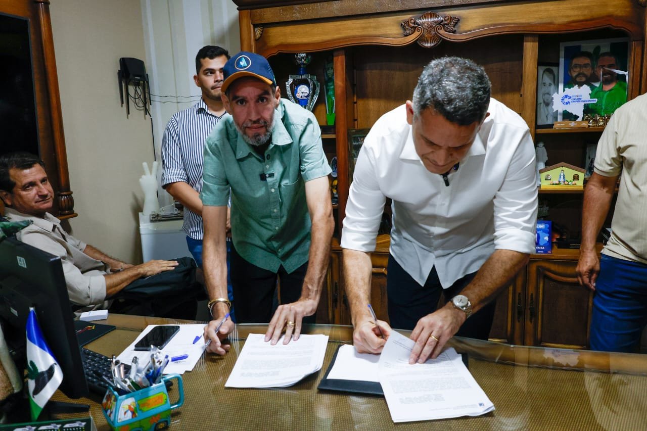 Seagri e Casa Nova firmam termo de cooperação para construção do Centro de Comercialização de Animais