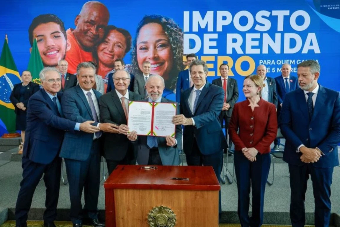 Notícias Mais de 420 mil baianos ficam isentos do Imposto de Renda