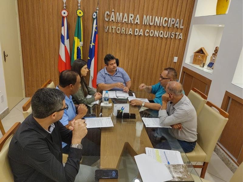 Conquista: Mesa Diretora da Câmara indica à Prefeitura construção de casas populares com recursos do Finisa