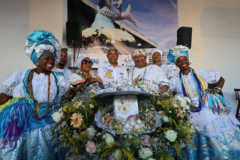 Jerônimo adota cautela sobre saída de Angelo Coronel da base e pede coesão do grupo durante festa de Iemanjá
