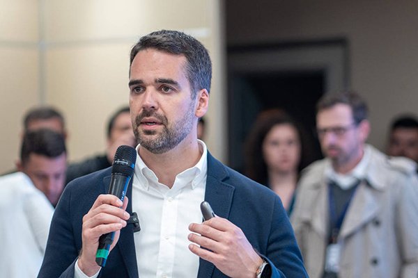 Pré-candidato à Presidência, Eduardo Leite, defende idade mínima para ministros do STF