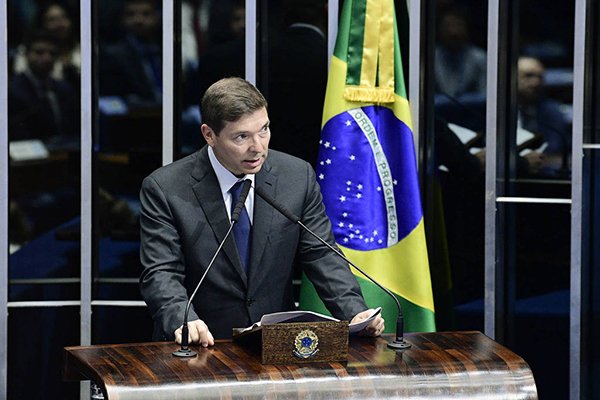 Filho de José Alencar é sondado para candidatura ao Governo de Minas apoiada por Lula