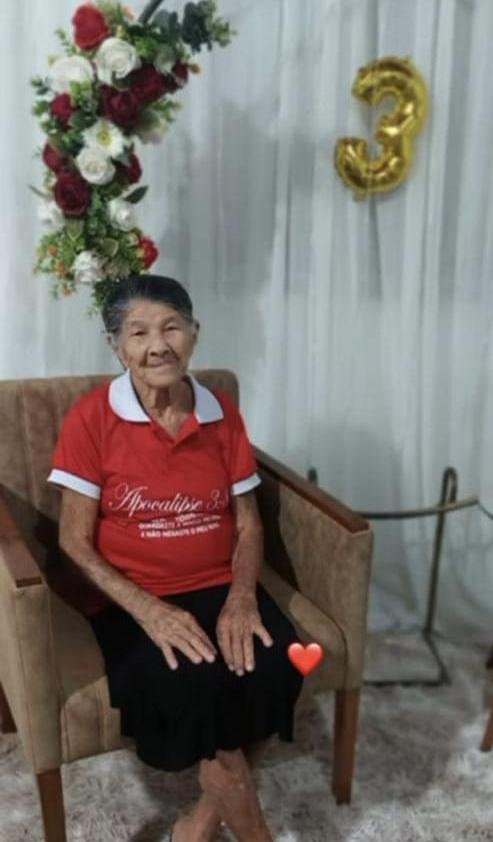 Dona Gení pode ser a mulher mais velha de Itapetinga aos 104 anos