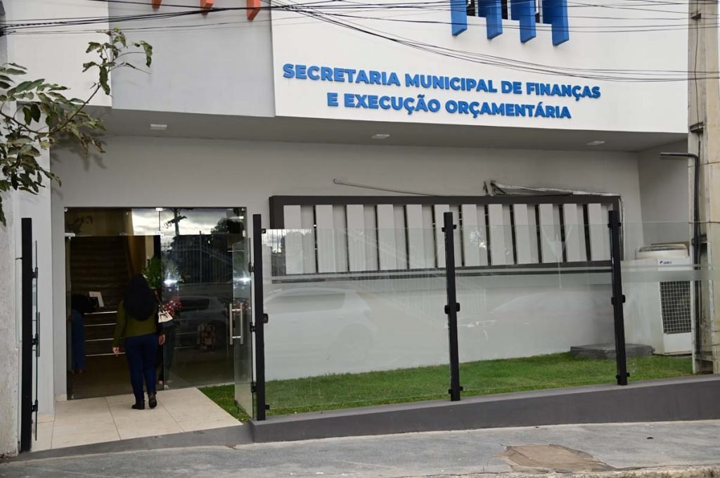 Prefeitura de Vitória da Conquista autoriza realização de concurso público na Secretaria Municipal de Finanças