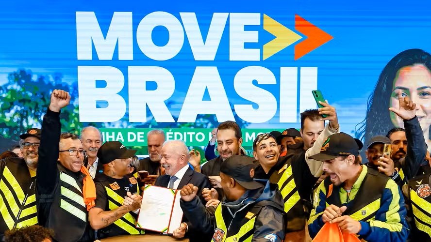 Governo do Brasil cria programa com até R$ 30 bi em crédito para motoristas de aplicativos e taxistas financiarem carro novo