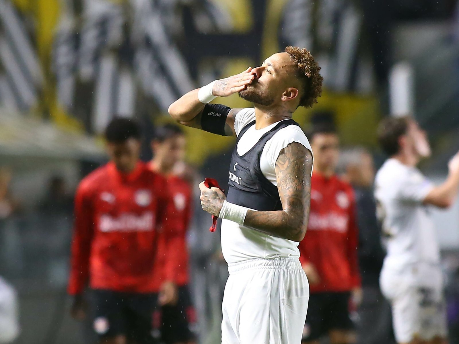 Pré-lista de Ancelotti para Copa tem Neymar e Pedro, e Estêvão ausente