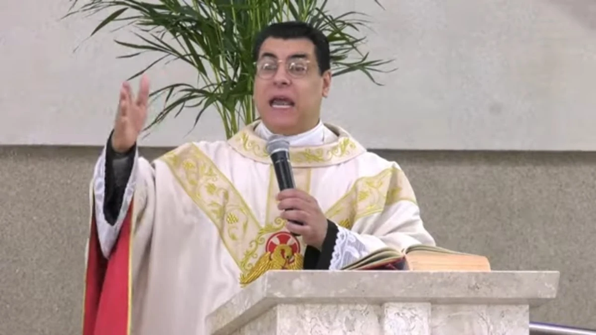 Padre aconselha noiva a desistir do casamento após noivo fazer lista com 13 exigências: ‘abre o olho enquanto há tempo’