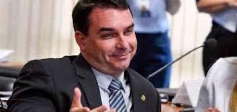 Alianças frágeis ampliam pressão sobre campanha de Flávio Bolsonaro