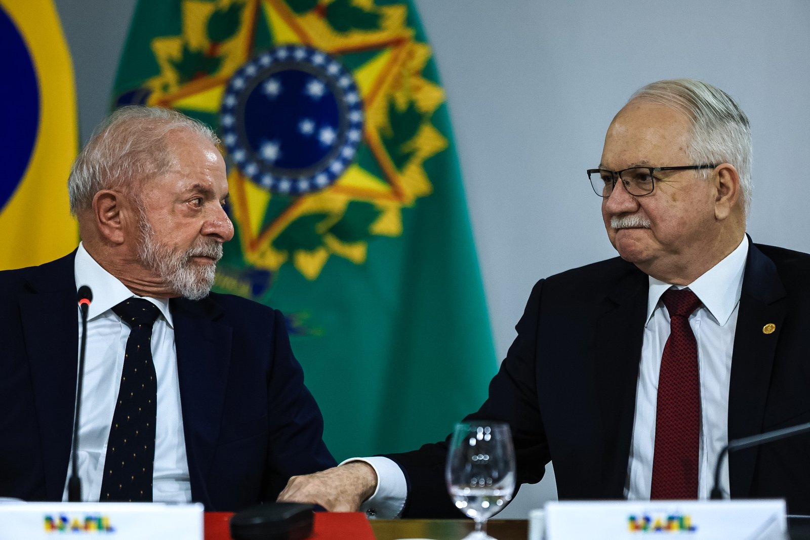 Lula espera nova conversa com Fachin sobre crise no STF