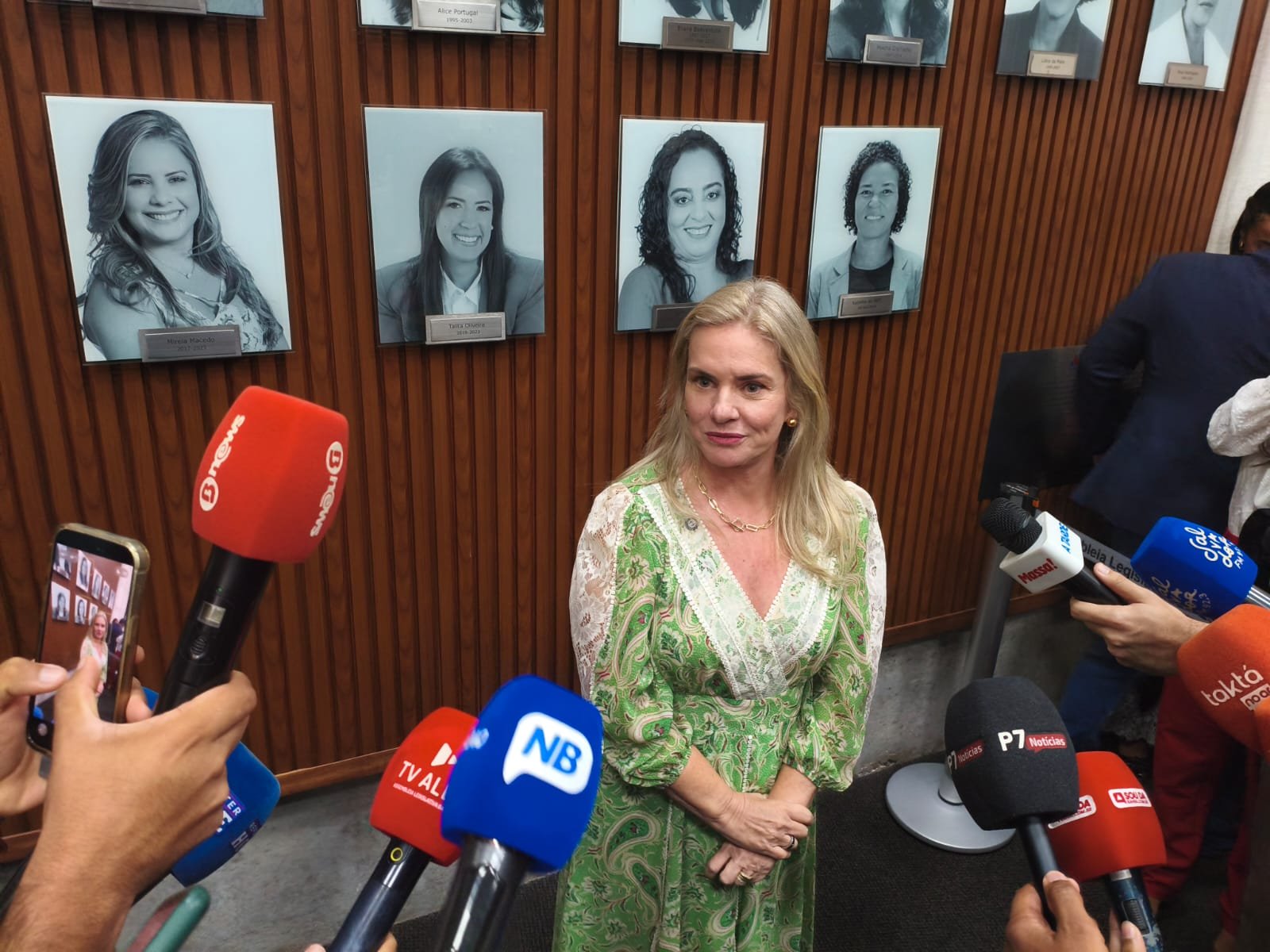 Ivana reafirma disputa à reeleição e diz contar com apoio de deputados de diferentes partidos