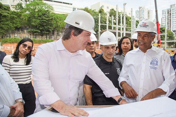 ‘Bahia terá maior departamento de polícia técnica do país’, afirma Trindade em visita às obras da Conder