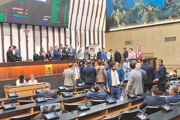 Pulverização de votos deixa Vitória da Conquista com apenas três deputados estaduais e sem representante federal